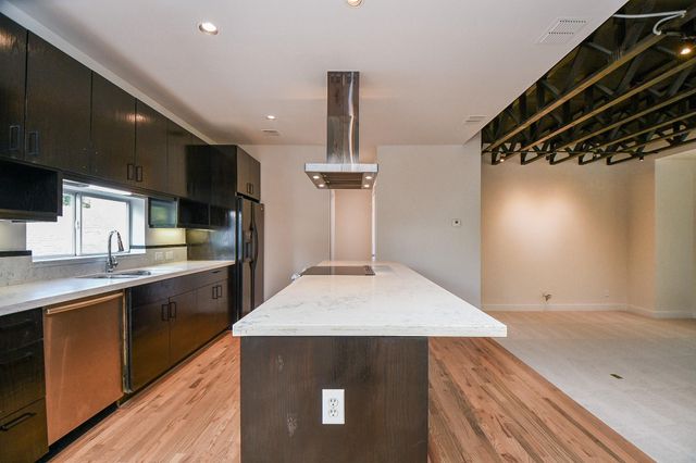 92 Dennis Street B, Houston, TX 77006