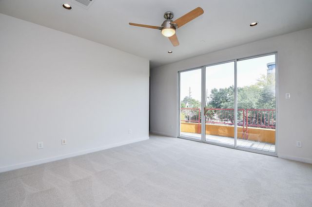 92 Dennis Street B, Houston, TX 77006