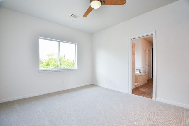 92 Dennis Street B, Houston, TX 77006