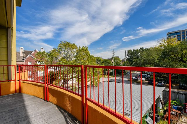 92 Dennis Street B, Houston, TX 77006