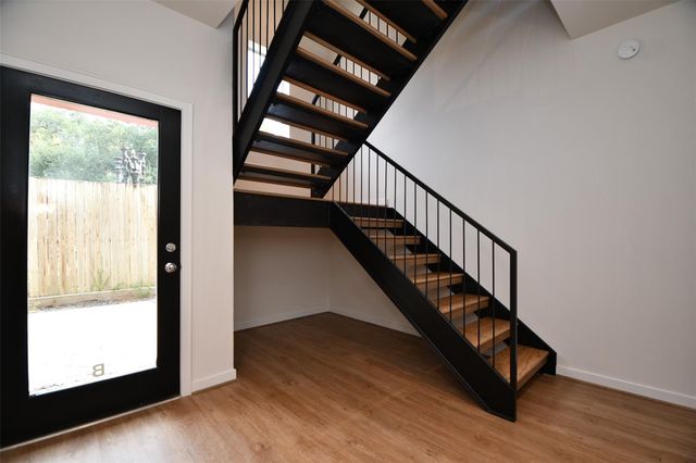 92 Dennis Street B, Houston, TX 77006