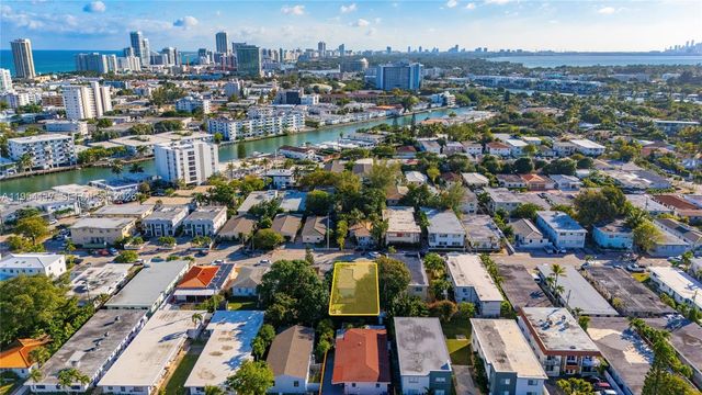 775 81st St, Miami Beach, FL 33141