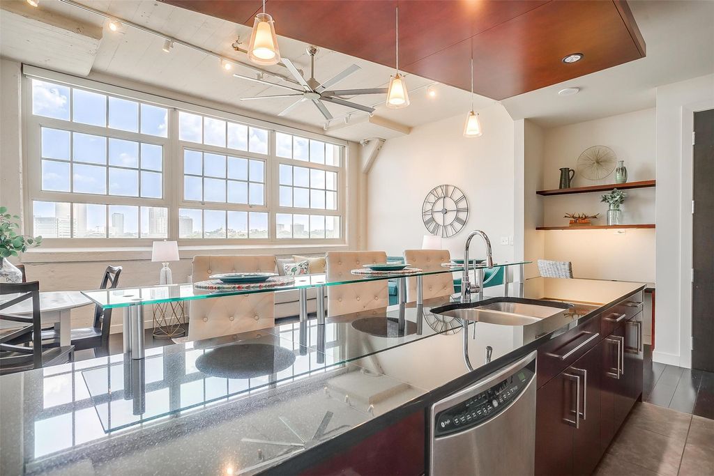 2600 W 7th Street 2448, Fort Worth, TX 76107