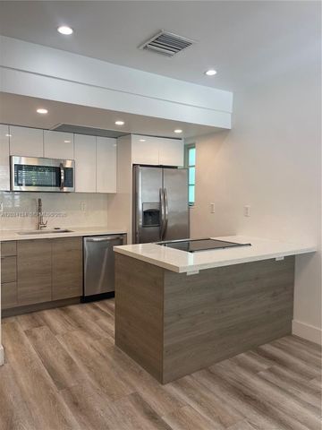 729 MERIDIAN AV 10, Miami Beach, FL 33139