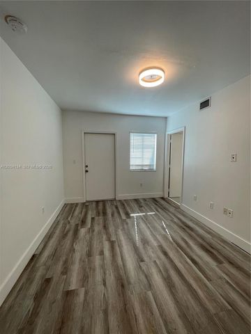 729 MERIDIAN AV 10, Miami Beach, FL 33139