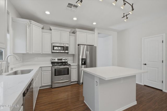 2116 E KINGS Avenue, Phoenix, AZ 85022