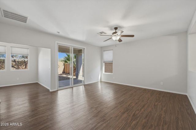 2116 E KINGS Avenue, Phoenix, AZ 85022