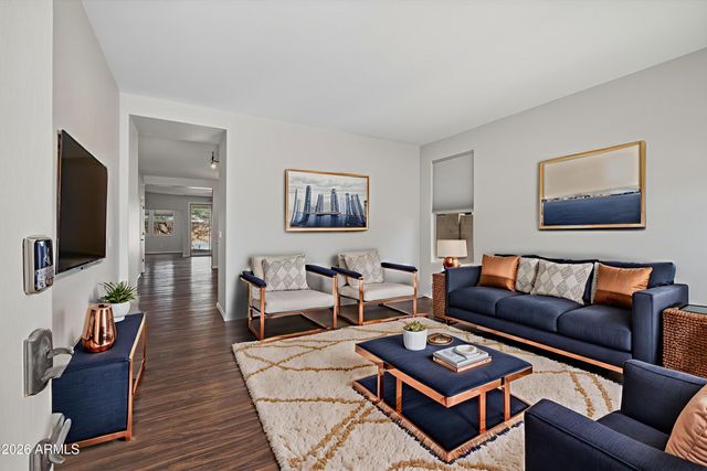 2116 E KINGS Avenue, Phoenix, AZ 85022