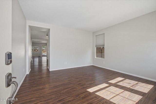 2116 E KINGS Avenue, Phoenix, AZ 85022