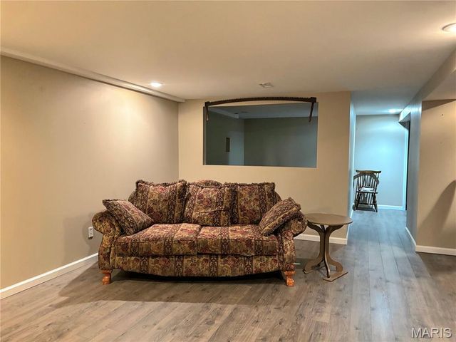 111 Theresa Drive, Troy, IL 62294