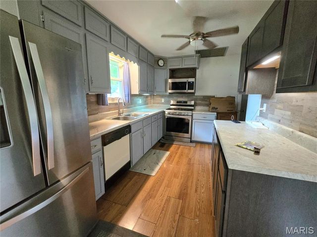 111 Theresa Drive, Troy, IL 62294