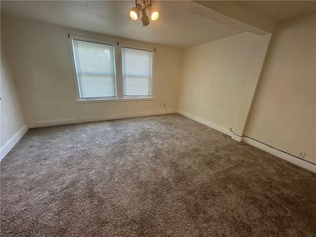 425 Louisiana Ave, Corpus Christi, TX 78404