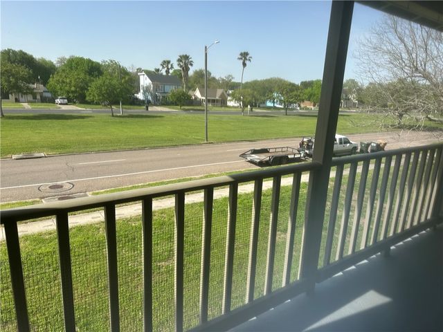 425 Louisiana Ave, Corpus Christi, TX 78404