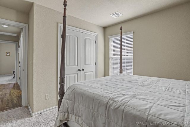 13603 S Owasso Place, Glenpool, OK 74033