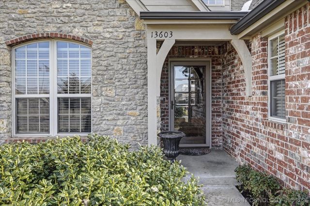 13603 S Owasso Place, Glenpool, OK 74033