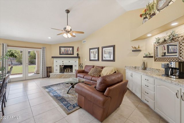 15629 N 10TH Place, Phoenix, AZ 85022