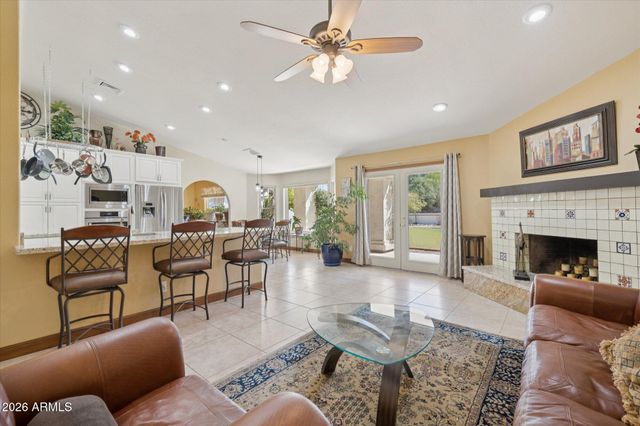 15629 N 10TH Place, Phoenix, AZ 85022