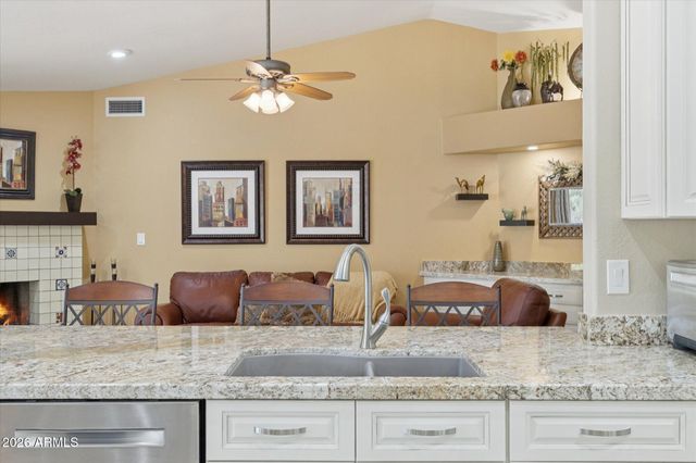 15629 N 10TH Place, Phoenix, AZ 85022