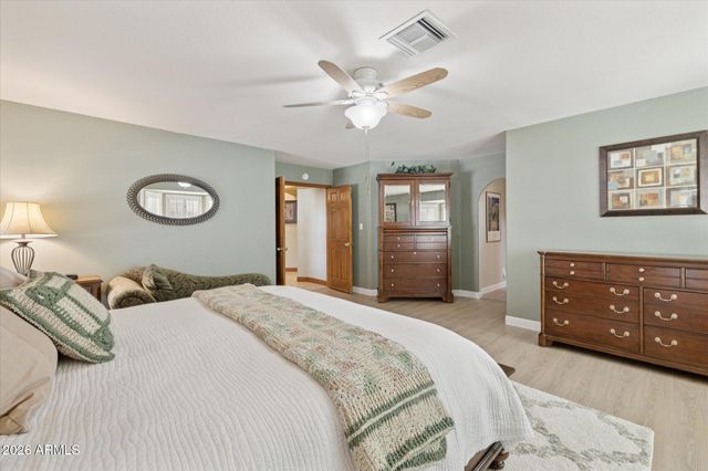 15629 N 10TH Place, Phoenix, AZ 85022