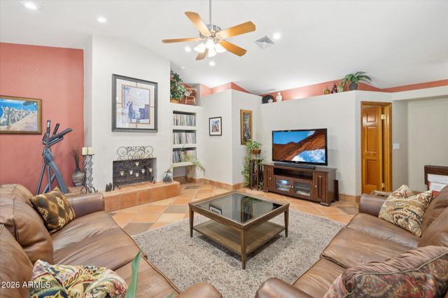 15629 N 10TH Place, Phoenix, AZ 85022