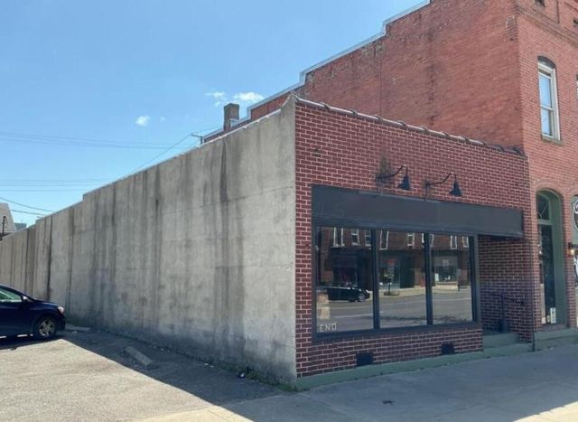 16-20 E High Street, 18, London, OH 43140