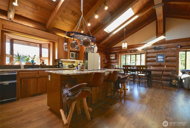 46711 Mountain Hwy E, Eatonville, WA 98328