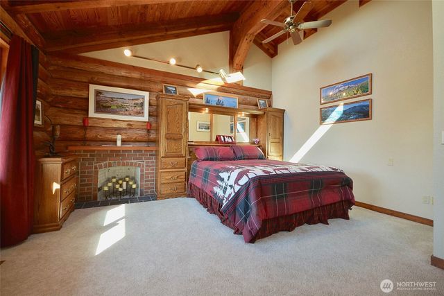 46711 Mountain Hwy E, Eatonville, WA 98328