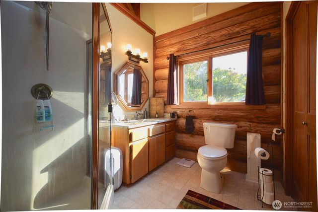 46711 Mountain Hwy E, Eatonville, WA 98328