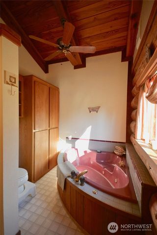 46711 Mountain Hwy E, Eatonville, WA 98328