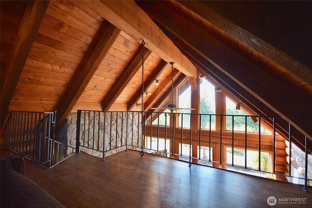 46711 Mountain Hwy E, Eatonville, WA 98328