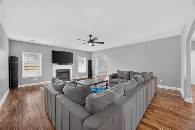 3831 Lake Haven Way, Atlanta, GA 30349