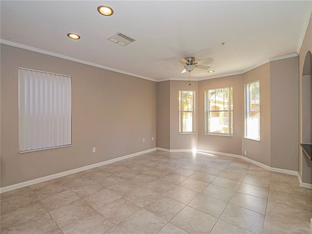 5045 Fairways Circle D207, Vero Beach, FL 32967