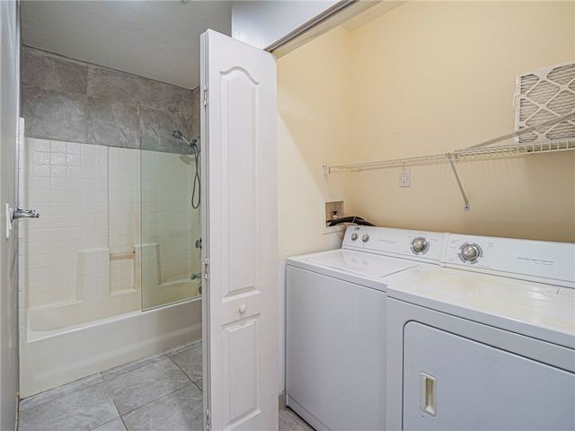 5045 Fairways Circle D207, Vero Beach, FL 32967