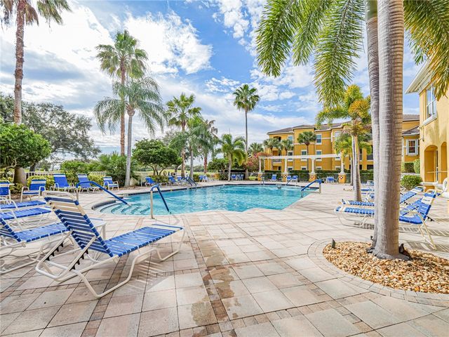 5045 Fairways Circle D207, Vero Beach, FL 32967