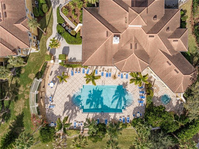 5045 Fairways Circle D207, Vero Beach, FL 32967