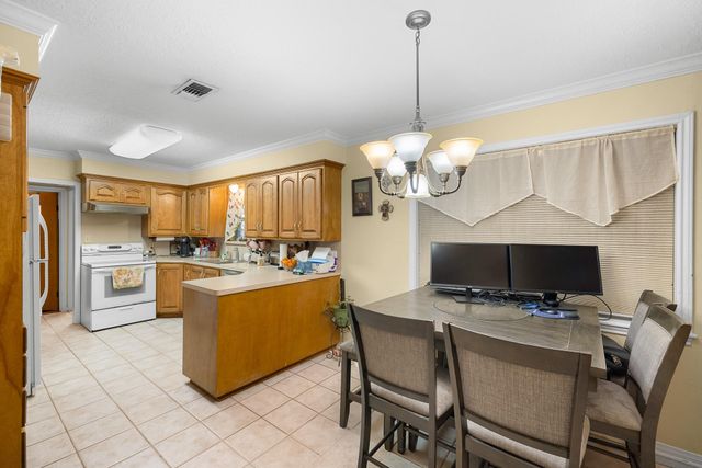 1326 Kathy Avenue, Sealy, TX 77474