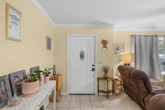 1326 Kathy Avenue, Sealy, TX 77474