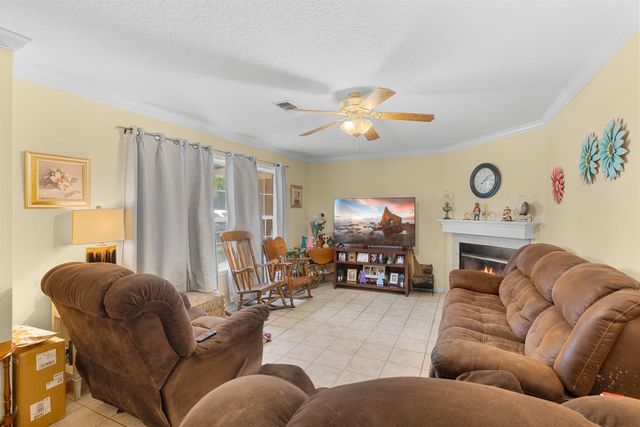 1326 Kathy Avenue, Sealy, TX 77474