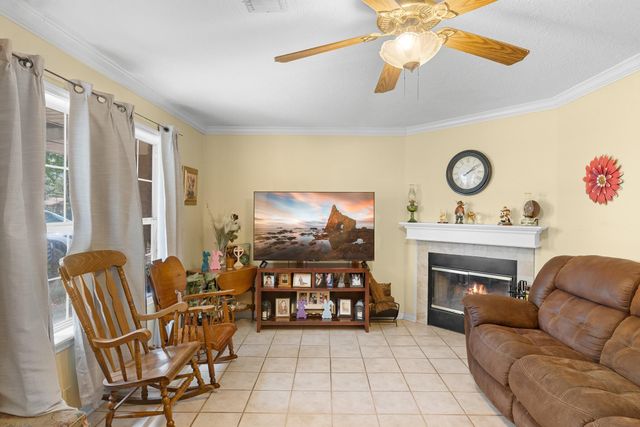 1326 Kathy Avenue, Sealy, TX 77474