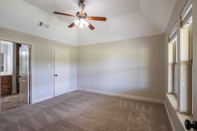 2705 Shady Lane S, Arlington, TX 76001