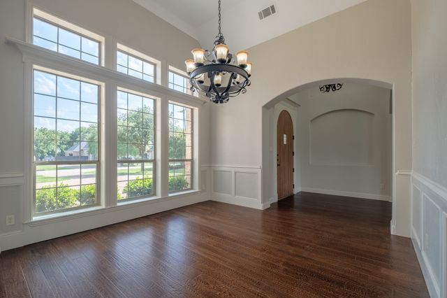 2705 Shady Lane S, Arlington, TX 76001