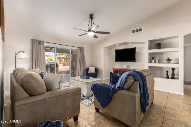 6424 E MENLO Street, Mesa, AZ 85215