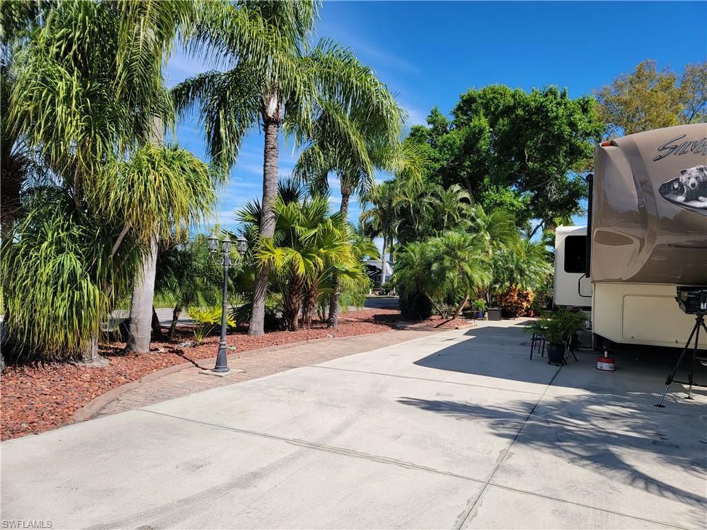 5761 Brightwood DR, FORT MYERS, FL 33905 — photo 3