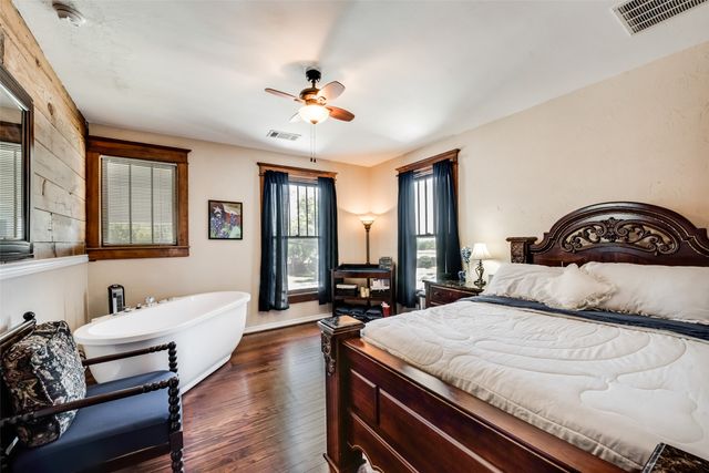 908 N Goliad Street, Rockwall, TX 75087