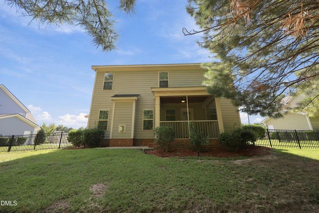 419 Rolling Pines Drive, Spring Lake, NC 28390
