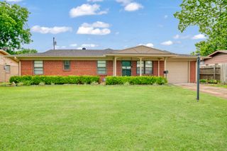 215 NE 32ND Street, Paris, TX 75460