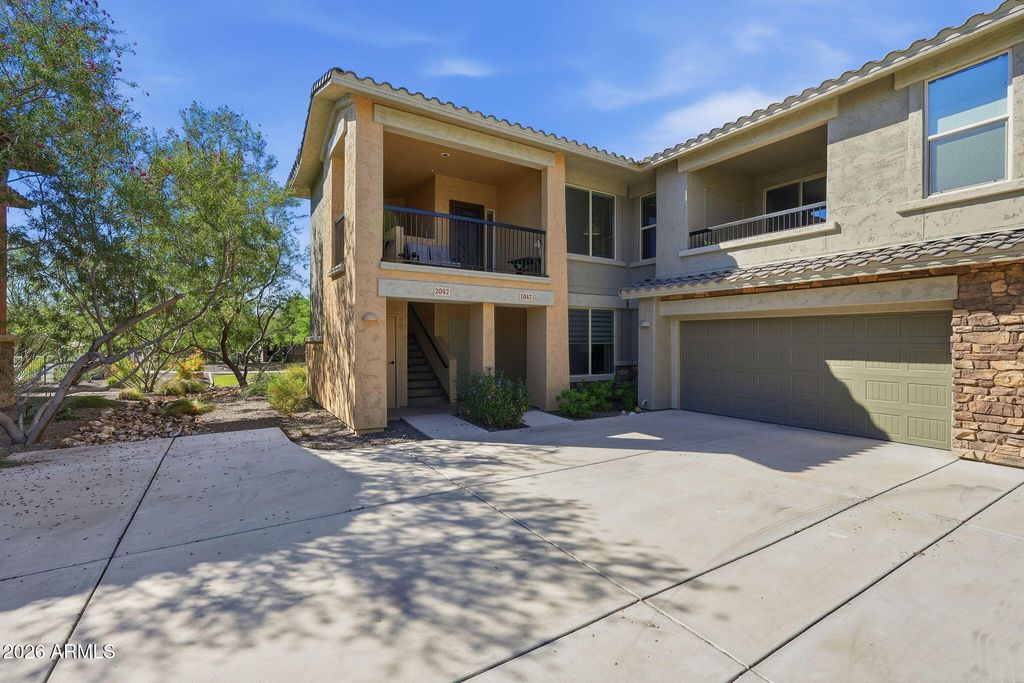 2425 W BRONCO BUTTE Trail N 2047, Phoenix, AZ 85085 — photo 2