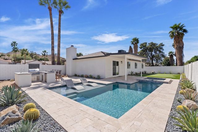 2602 E Vista Drive, Phoenix, AZ 85032