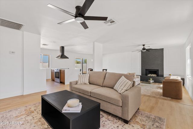 2602 E Vista Drive, Phoenix, AZ 85032