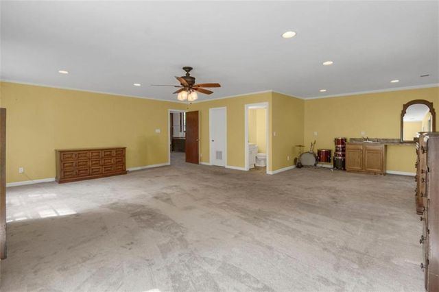 3606 Rainbow Circle, Snellville, GA 30039
